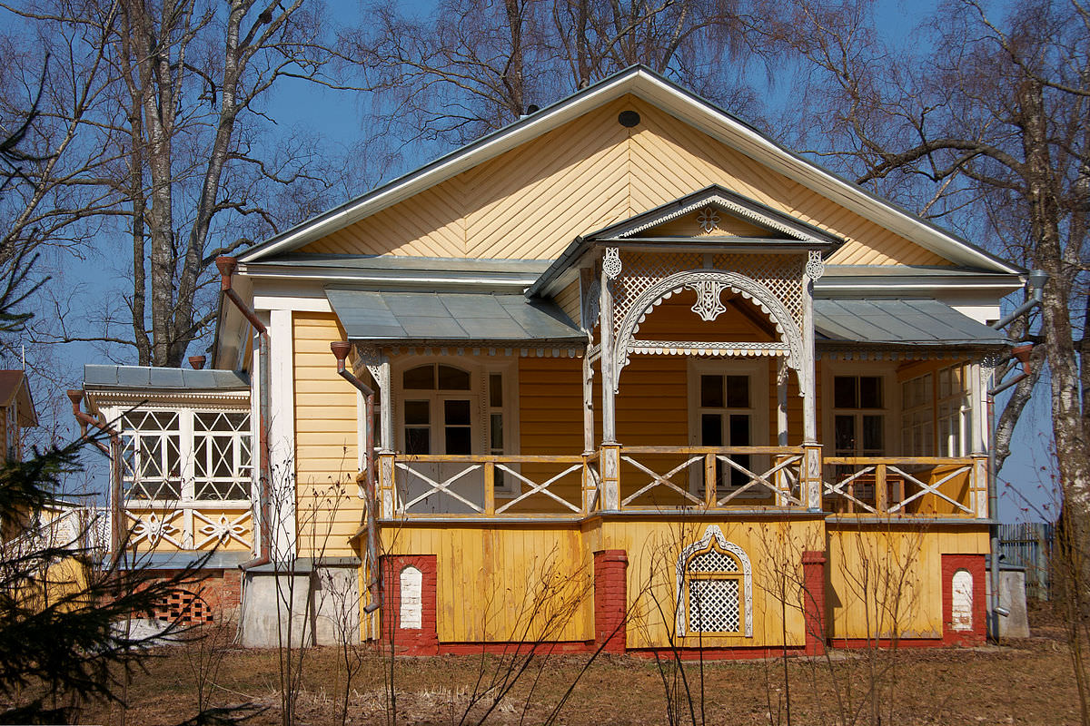 Что такое флигель дома