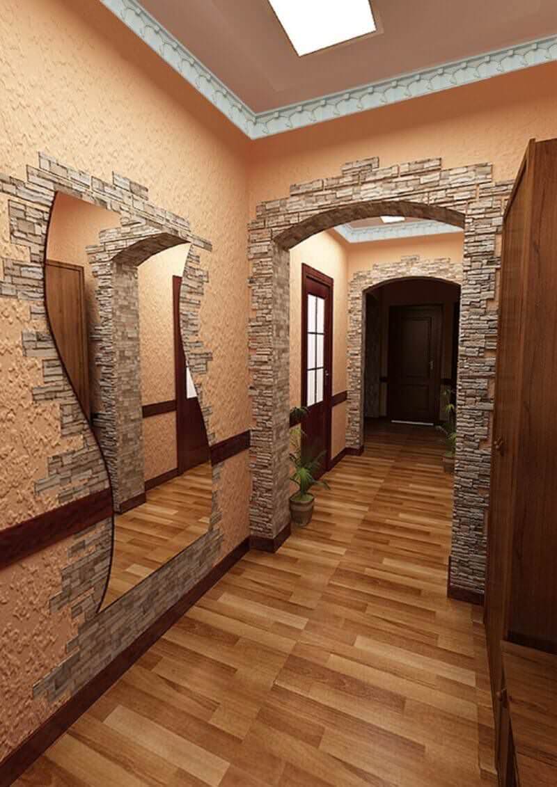Декоративный камень в коридоре