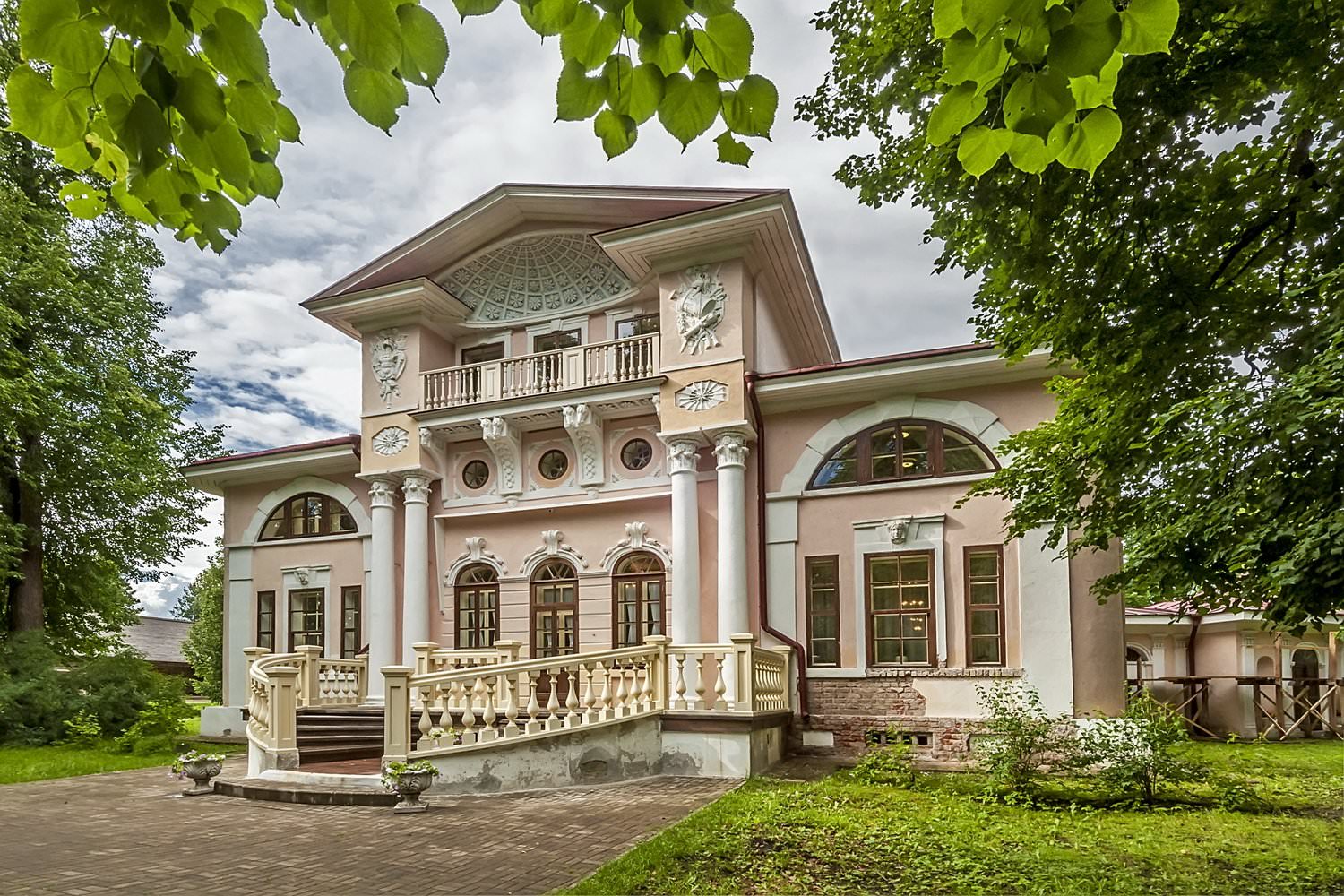 Дворянский дом