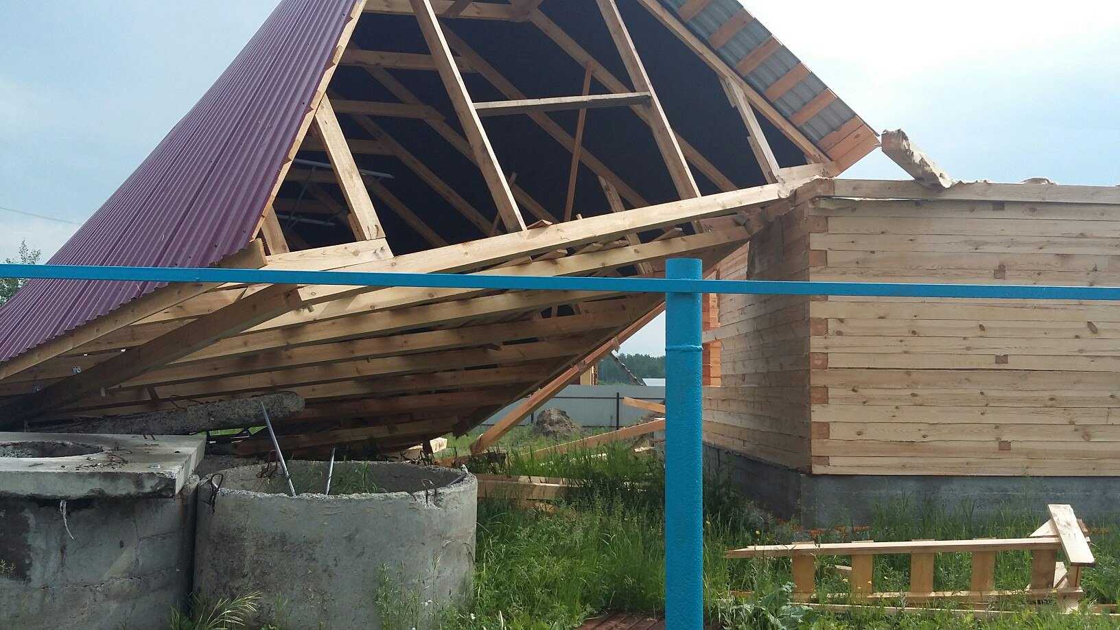 Фронтон гаража