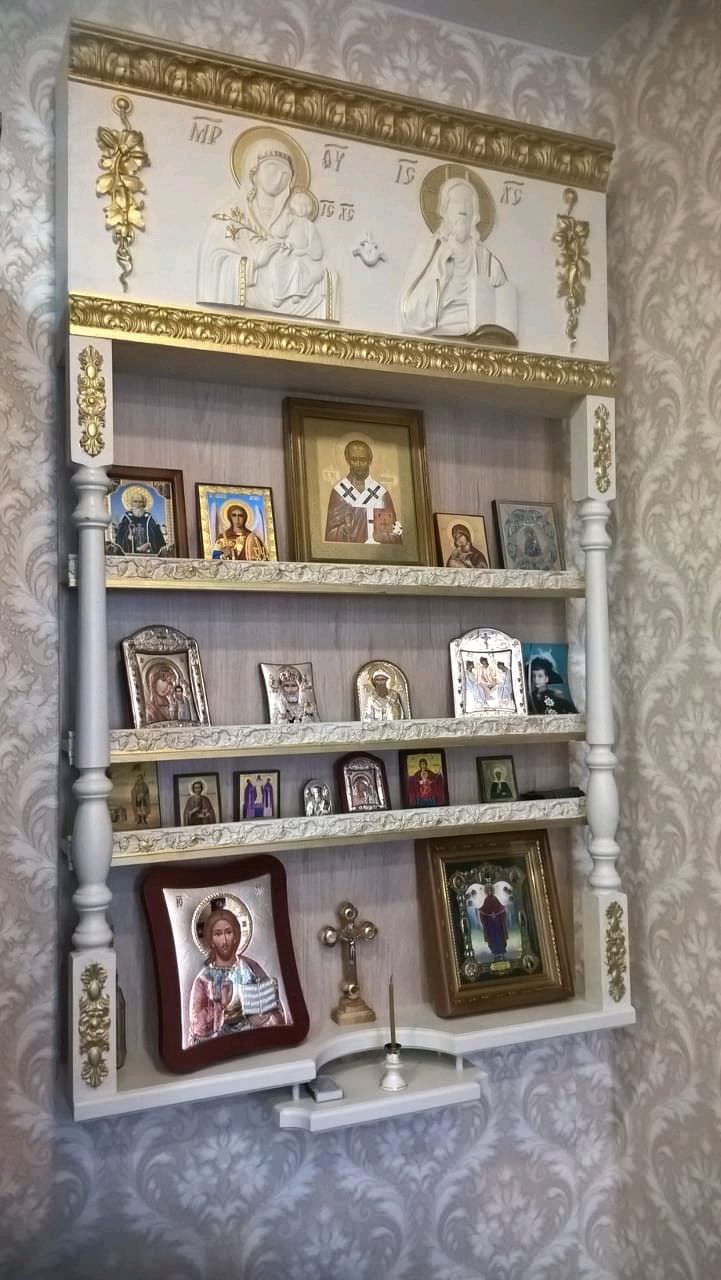 Иконостас в современном интерьере