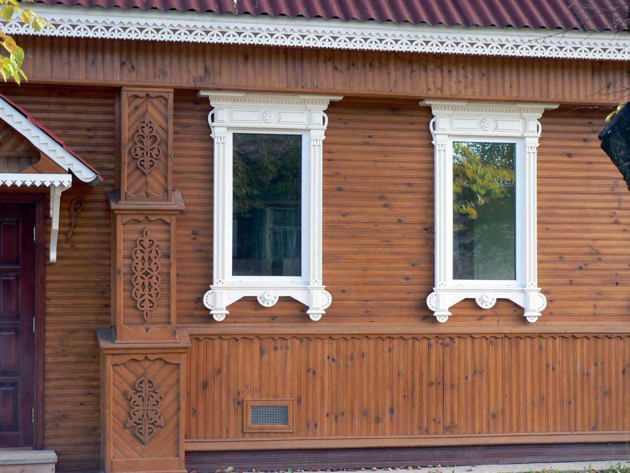 Наличники на кирпичный дом
