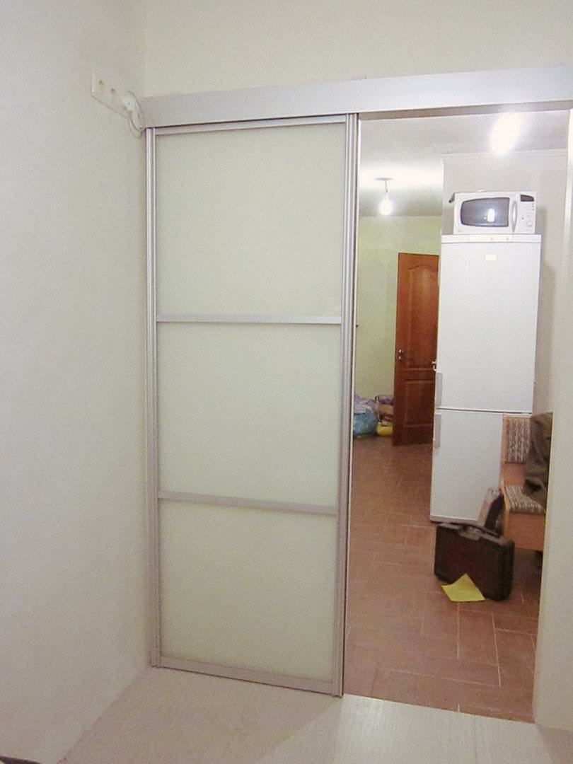 Откатная дверь на кухню