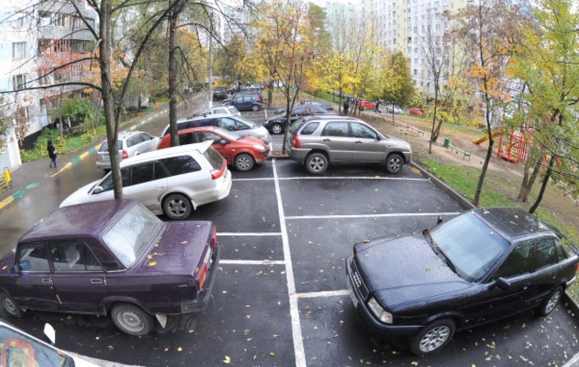 Парковка во дворах жилых домов