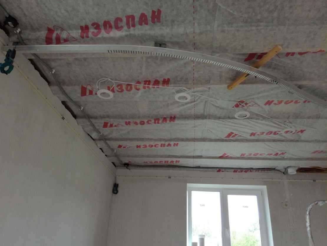 Пароизоляция на потолок в частном доме