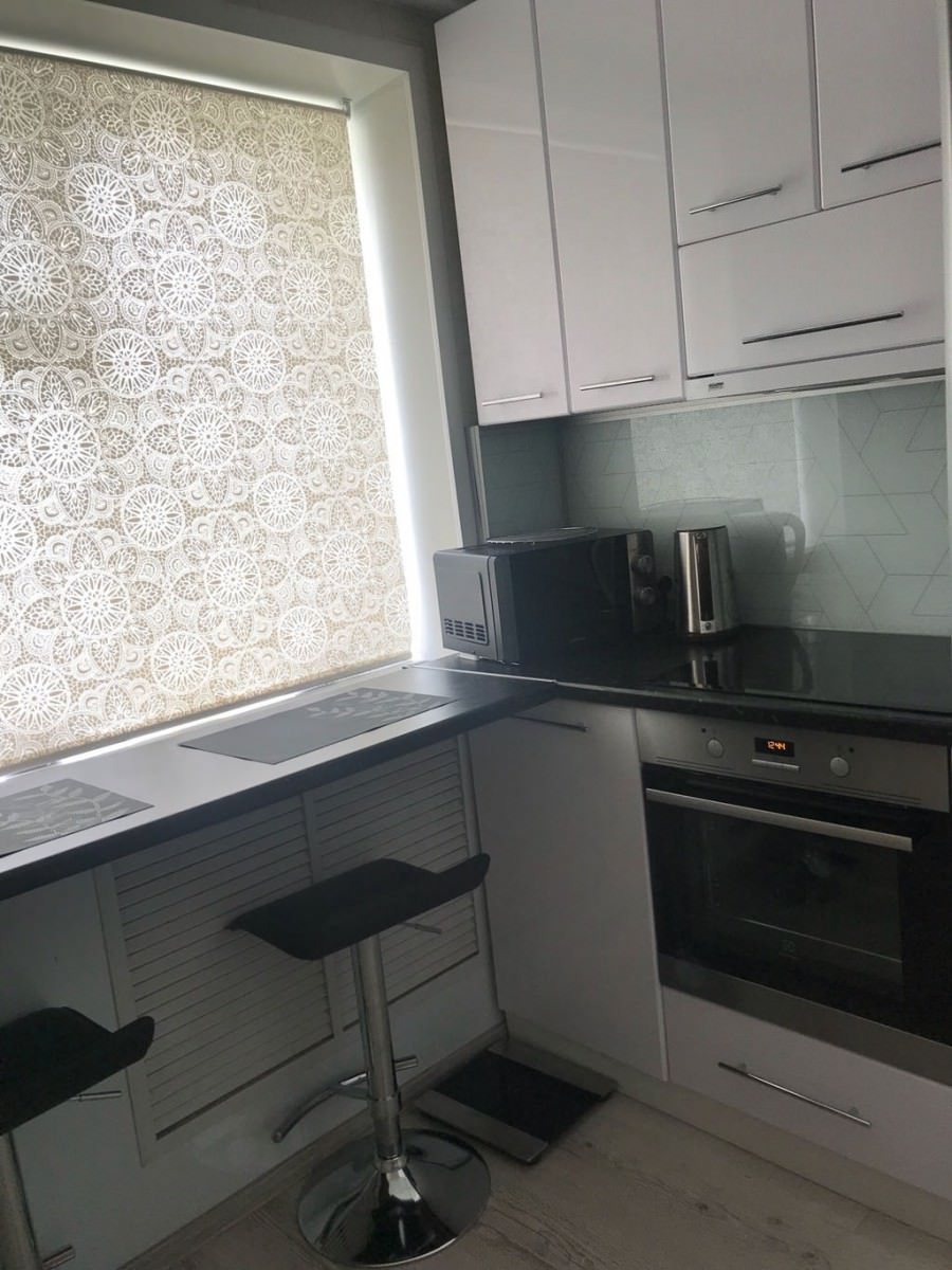 Подоконник столешница на кухне в хрущевке