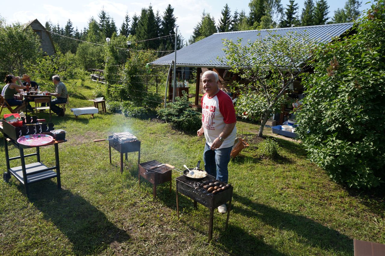 Шашлыки в лесу