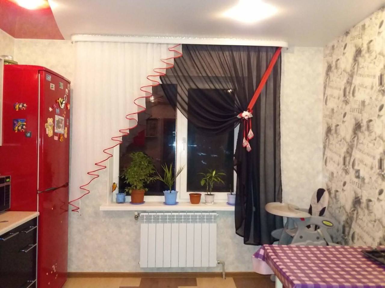 Шторы на окно с балконной дверью