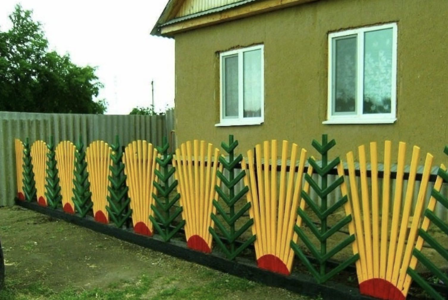 Старый деревянный забор