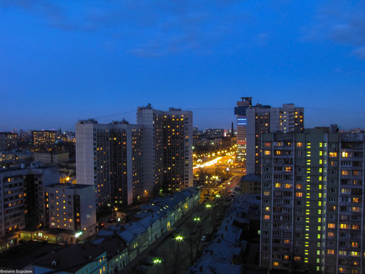 Вид из окна многоэтажки